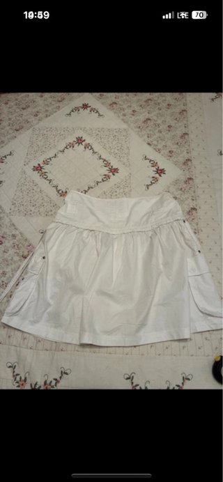 Falda blanca talla 42