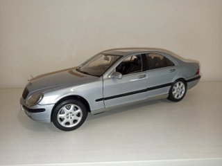 Modello Maisto Auto 1:18 Mercedes classe s