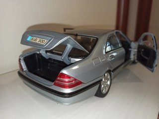 Modello Maisto Auto 1:18 Mercedes classe s