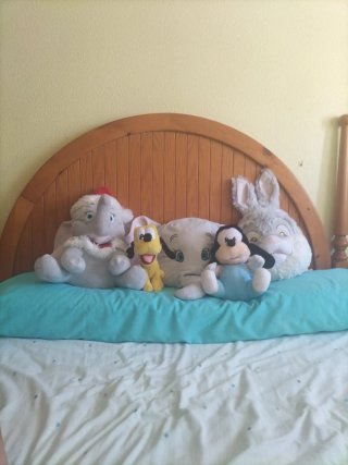 Lote 5 peluches Disney. Todo 12€