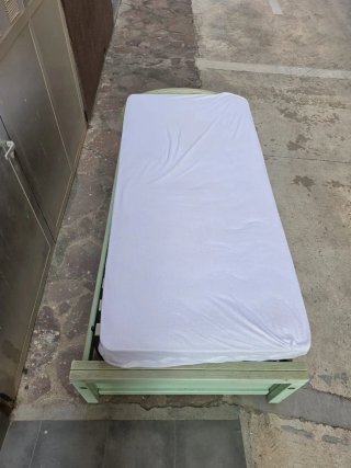 Cama 1.90 con somier y colchón