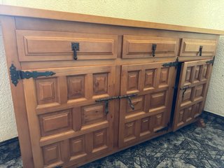 Armario antiguo madera maciza