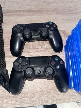Pack PS4 Slim + 2 Mandos + 11 Juegos