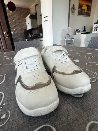Scarpe sportive bambina bianche e argento