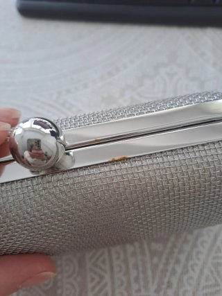 Bolso de fiesta plateado brillante