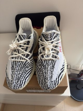 Adidas Yeezy 350 V2 Zebra Talla 43 1/3