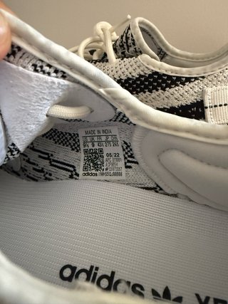 Adidas Yeezy 350 V2 Zebra Talla 43 1/3