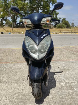 Kymco G5 Scooter Negra