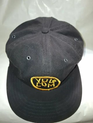 Gorra Volcom Negra y Dorada