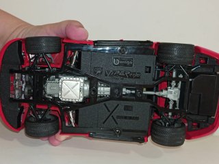Modellino Auto Bburago 1/18 Viper