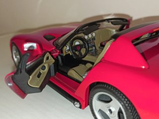 Modellino Auto Bburago 1/18 Viper