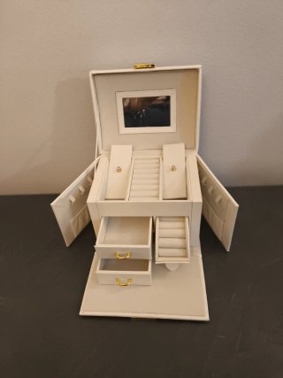 Portagioie di lusso beige e oro