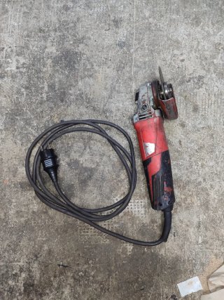 Radial Milwaukee 1200W