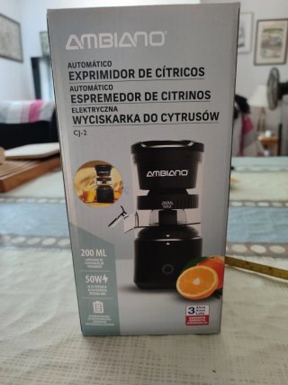 Exprimidor marca Ambiáno