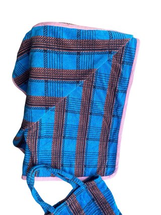 Telo mare e borsa spugna a quadri