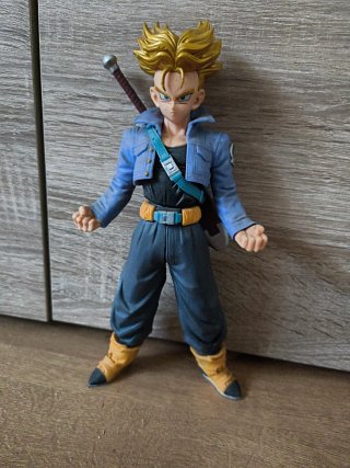 Figura Dragon Ball Trunks