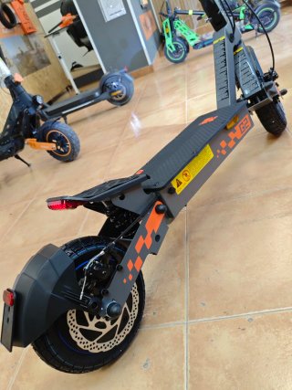 Kukirin G2 DGT 48v 15,6Ah Autonomía 50km