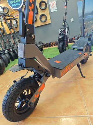 Kukirin G2 DGT 48v 15,6Ah Autonomía 50km