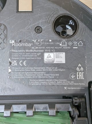 iRobot Roomba j7+ WiFi Base Vaciado Automático