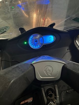 Quadro 350D.  14.000 km . ITV 2028 Buen estado