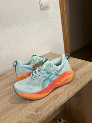 Asics Novablast 5 Nuevas Talla 43.5
