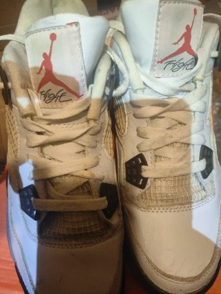 Jordan 4 Gris Blanco