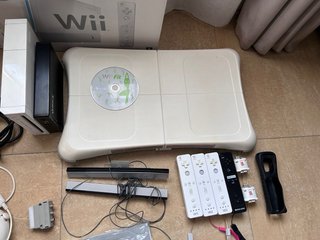 Consola Nintendo Wii Blanca + Accesorios
