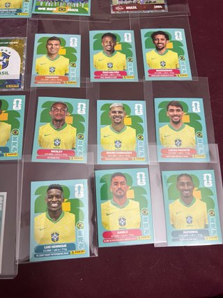 22 Cromos Brasil Mundial + 1  con Bordes Blancos