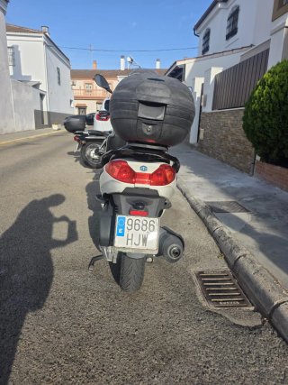 Piaggio X7 EVO 125cc Scooter