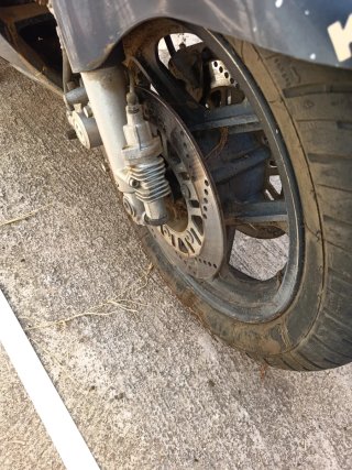 Kawasaki GPZ 600 R Negra
