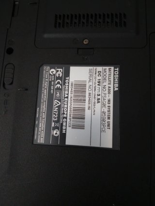 Portátil Toshiba Negro/Gris