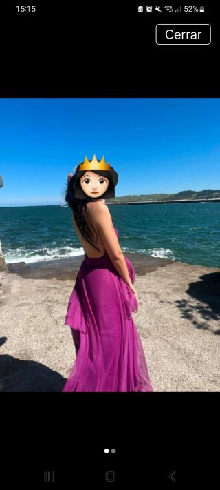 Vestido de invitada fucsia con chal