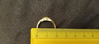 Anello vintage dorato con strass