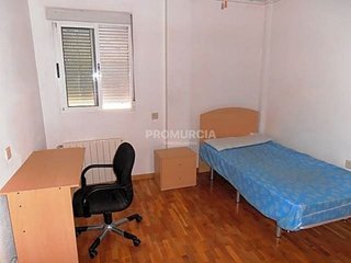 Piso en alquiler en Centro en Murcia