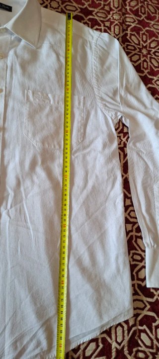 Camisa blanca de vestir para hombre