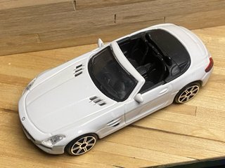 Burago 1:43 Mercedes SLS AMG Cabrio