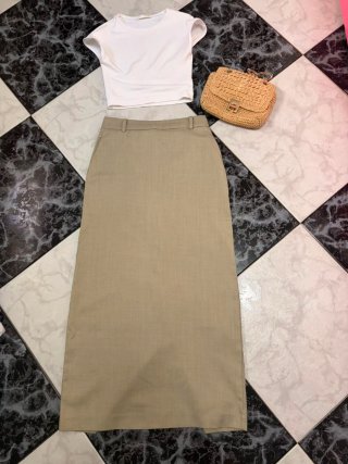 Falda verde militar larga