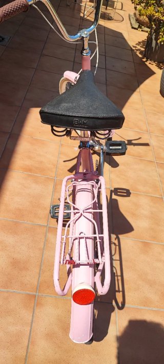 Bicicleta rosa vintage