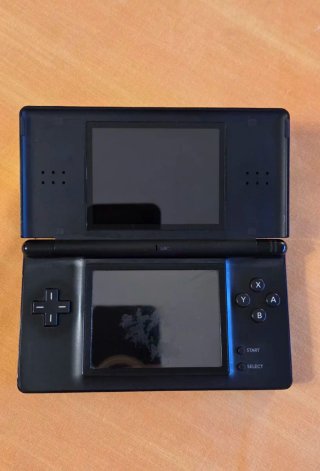 Nintendo DS Lite Negra + FIFA 06