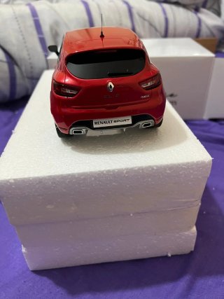 Renault Clio RS Rojo Otto 1:18