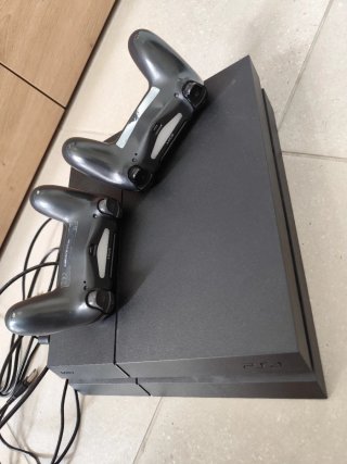 PS4 408GB + FIFA 26+Juegos Descargados. Negociable