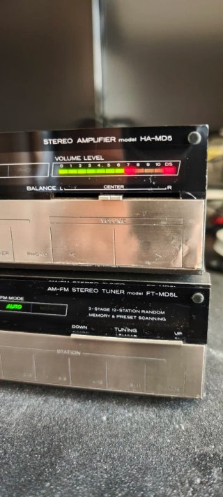 Amplificatore Stereo Hitachi HA-MD5 + radio FT-MD5