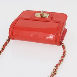CHANEL Chain Shoulder Wallet Patent leather