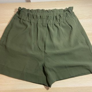 Shorts Zara y H&M