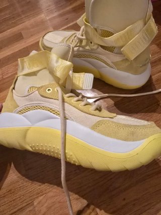 UGG La Cloud Hi Blanco Amarillo