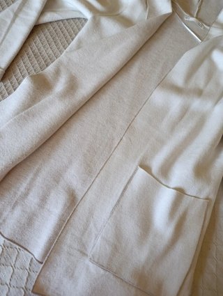 Chaqueta de punto abierta beige/blanca Talla M