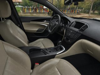 Opel Insignia Tourer Sport 2011