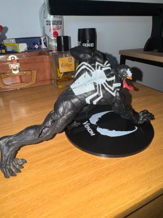 Figura Venom Spider-Man Marvel