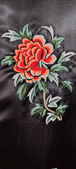 Vestido oriental negro bordado Talla M