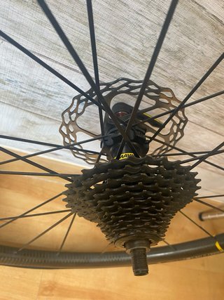 Par Ruedas Mavic Carbono